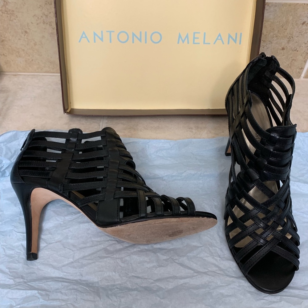 Black, Strappy heels